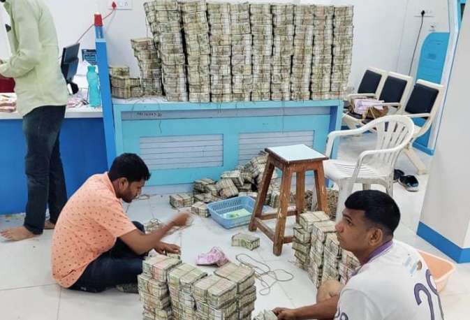 Assets worth Rs 390 crore seized in tax raids on business groups in Jalna