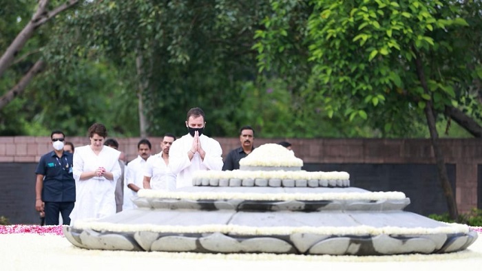 Rahul Gandhi pay tributes to former PM