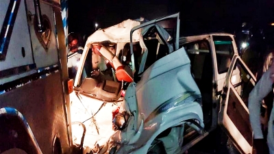 6 killed after collision between truck and van in Delhi-Yamunotri Highway