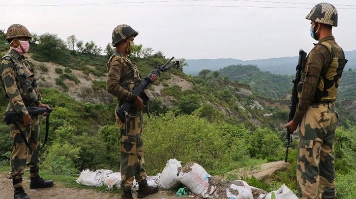BSF arrests Pakistani intruder along Jammu-Kashmir international border (File Photo)
