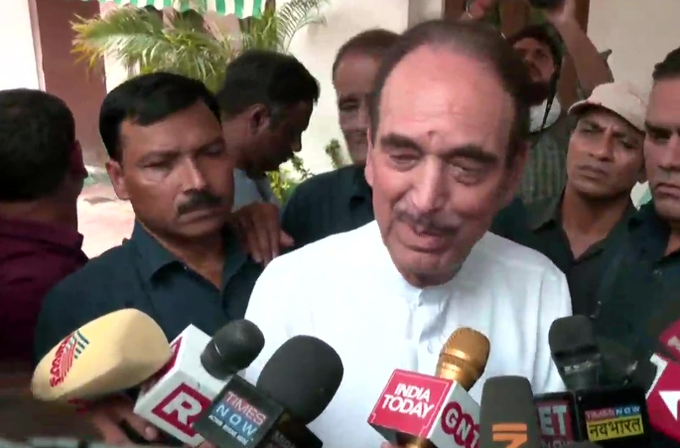 Veteran leader Ghulam Nabi Azad