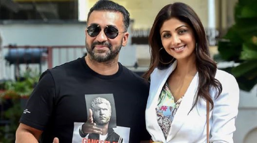 Raj Kundra with wife Shilpa Shetty