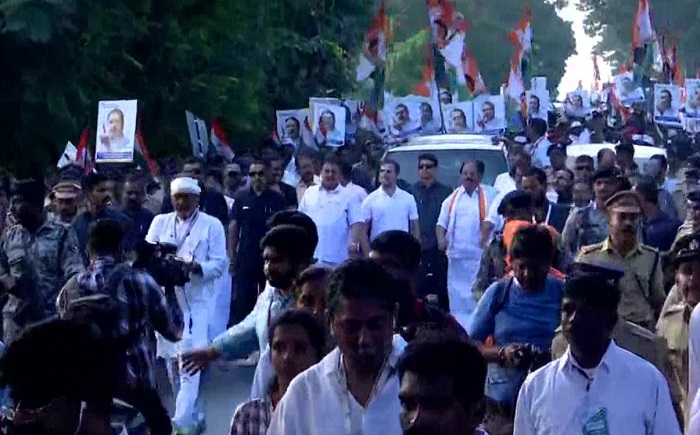Rahul Gandhi at Congress Bharat Jodo Yatra Day 8
