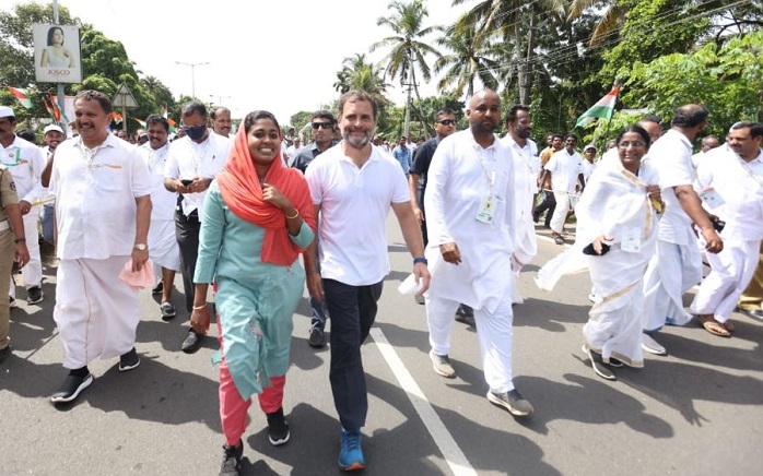 Rahul Gandhi leading Bharat Jodo Yatra in Kerala