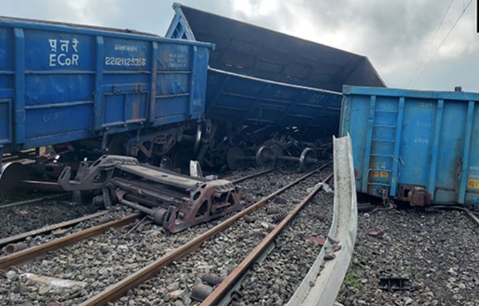 Train coaches derailed at DDU-Gaya rail route