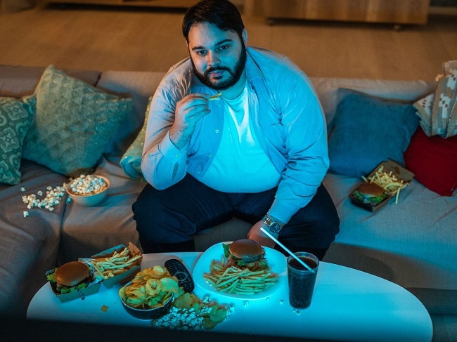 late-night eating increases obesity risk