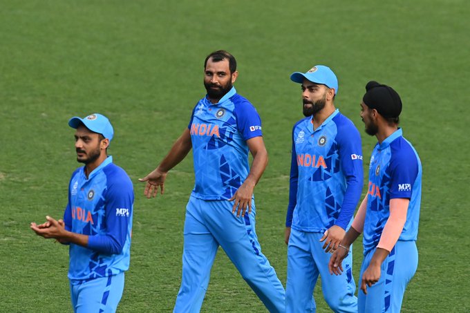 India beat Australia by 6 runs in warm-up game