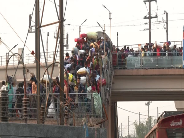 Crowd at Anand Vihar Bus Stand and Metro Station