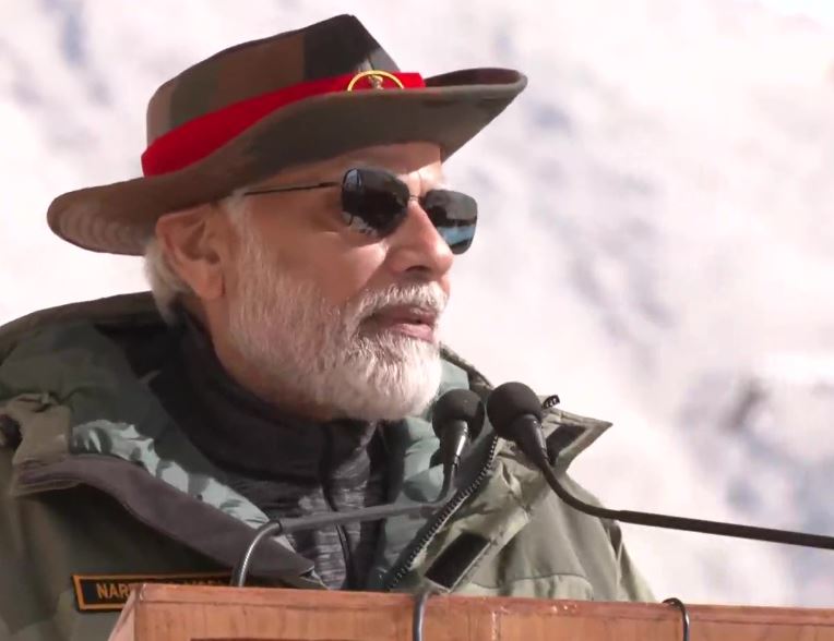 Prime Minister Narendra Modi addressing the soldiers at Kargil