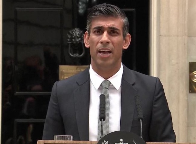 New UK PM Rishi Sunak delivers in his 1st speech at 10 Downing Street