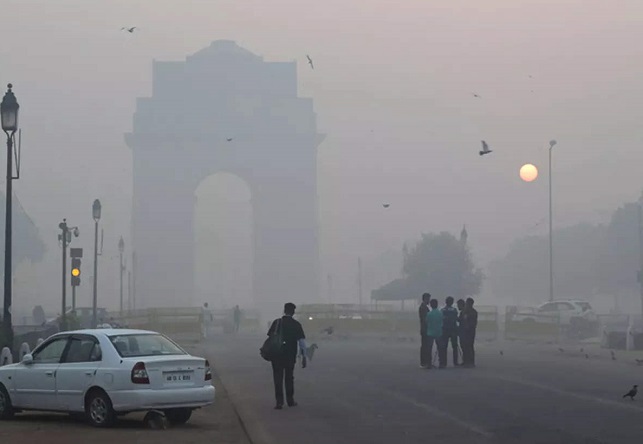 AQI of national capital hits 'very poor' category (File)