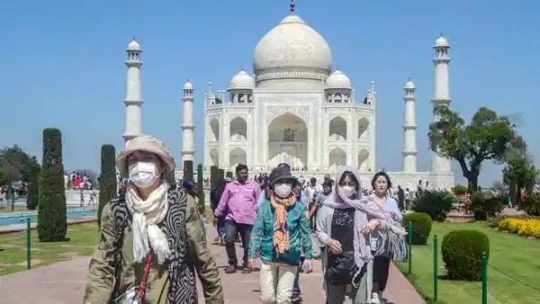 No entry for tourists in Taj Mahal without Covid testing
