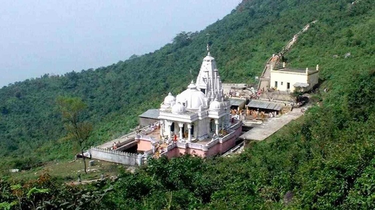 Shri Sammed Shikharji temple