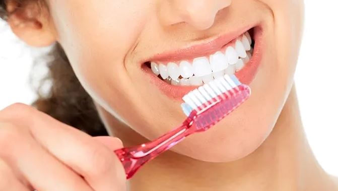 Healthy teeth and gums may benefit your brain function