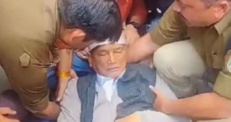 Harish Rawat falls sick during Congress protest
