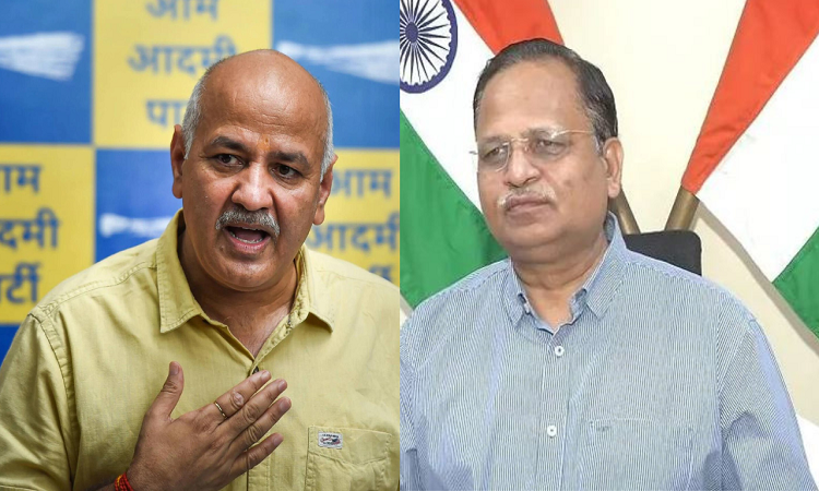 Manish Sisodia (L), Satyendar Jain