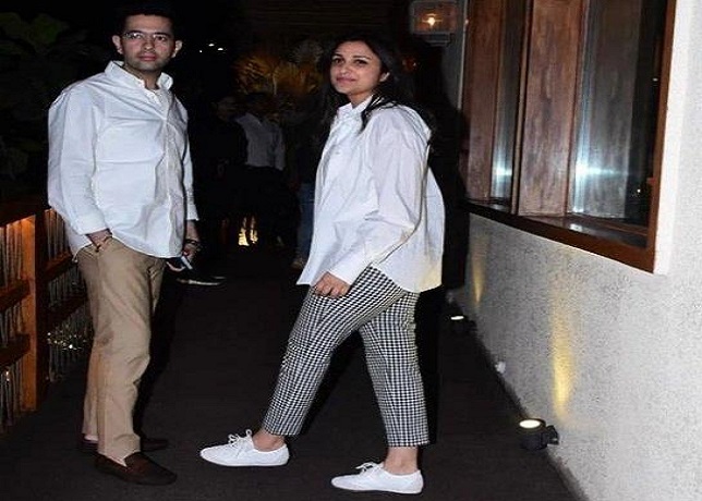 Raghav Chadha and Parineeti Chopra spotted together in Mumbai. Dating...?
