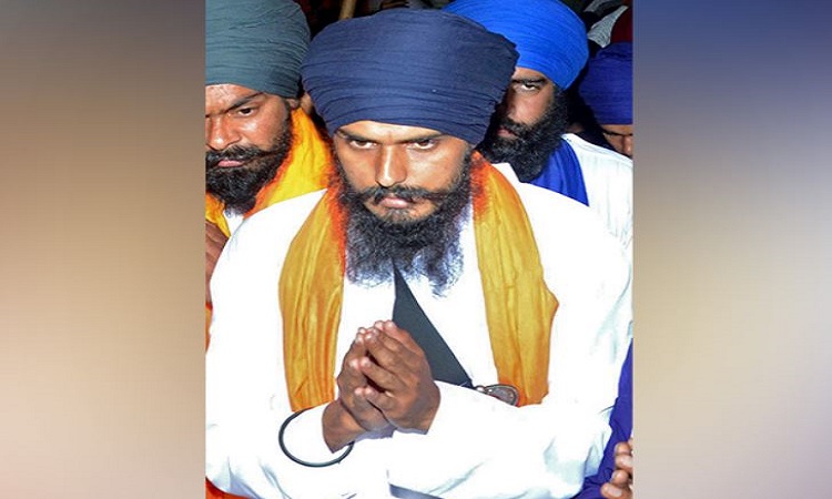 'Waris Punjab De' chief Amritpal Singh is on the run