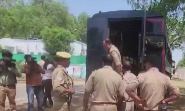 UP police team in Sabarmati Jail complex