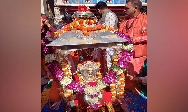 Baba Kedarnath's Panchmukhi Utsav Doli departs from Ukhimath
