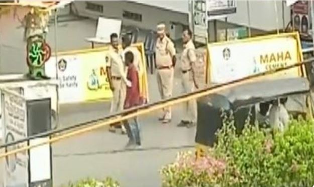 CBI officers reach Vishwabharati Hospital in Kurnool