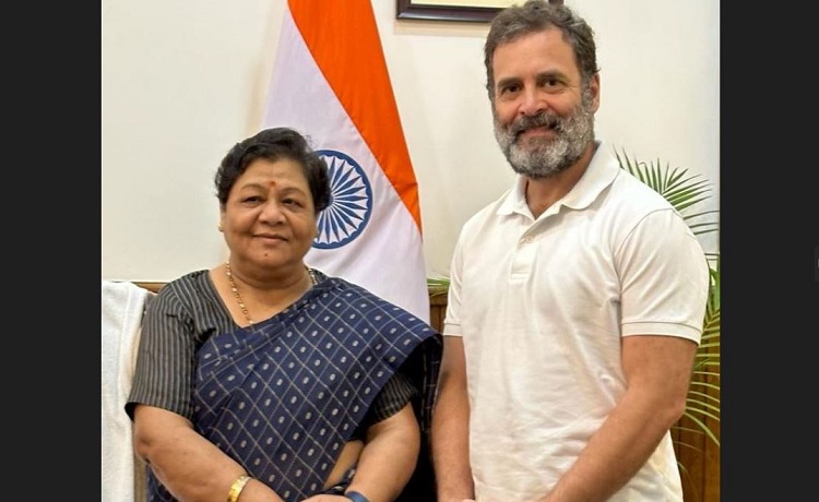 Rahul Gandhi (right) meets Manipur Governor Anusuiya Uikey in Imphal