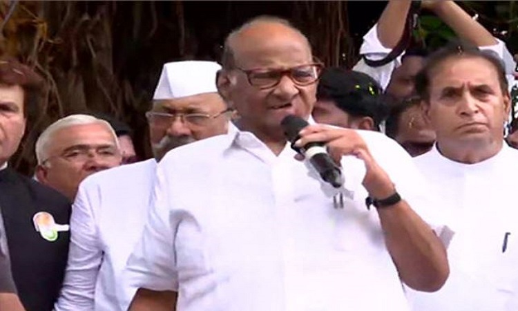 Sarad Pawar addresses public meeting at Karad