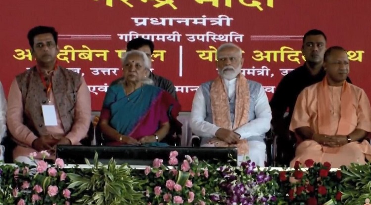 PM Narendra Modi at centenary celebrations of Gita Press