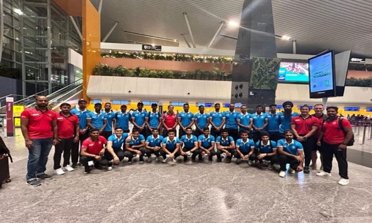 Indian hockey team before leaving for Spain