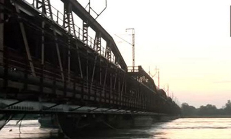 Visuals from Old Yamuna Bridge