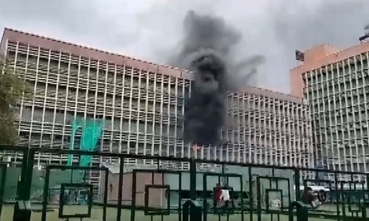 Fire breaks out in AIIMS, Delhi