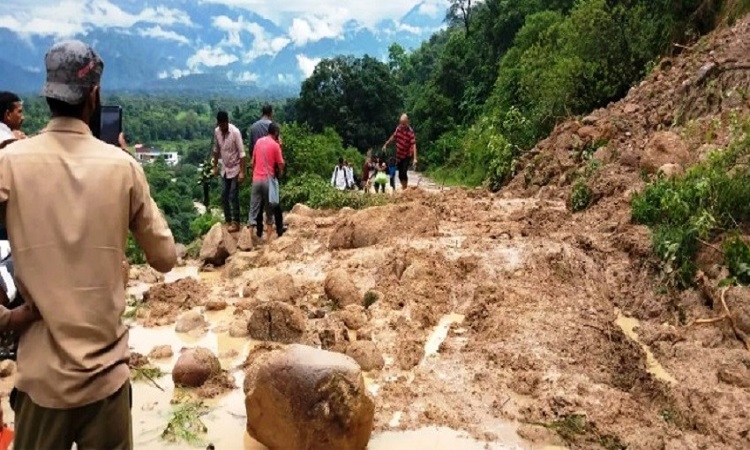 Shimla temple collapse