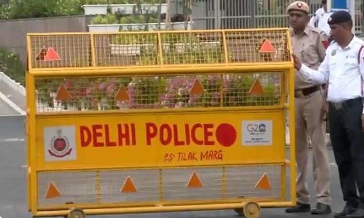 Delhi traffic police conduct carcade rehearsal