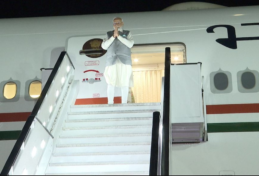 PM Modi emplanes for Greece