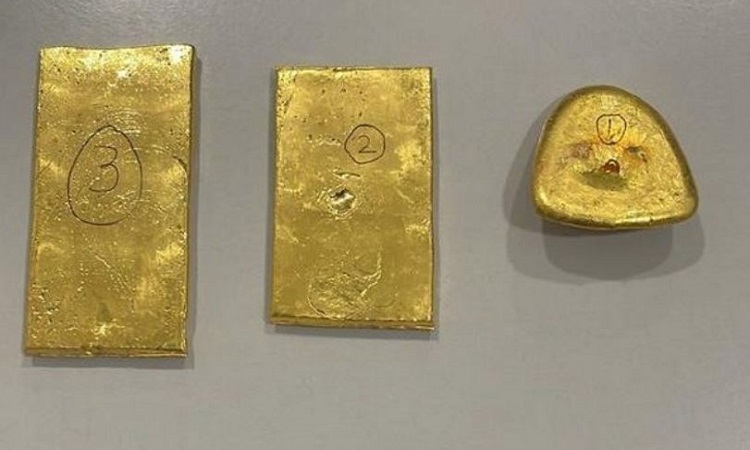Visuals of smuggled gold seized by Vijayawada Customs