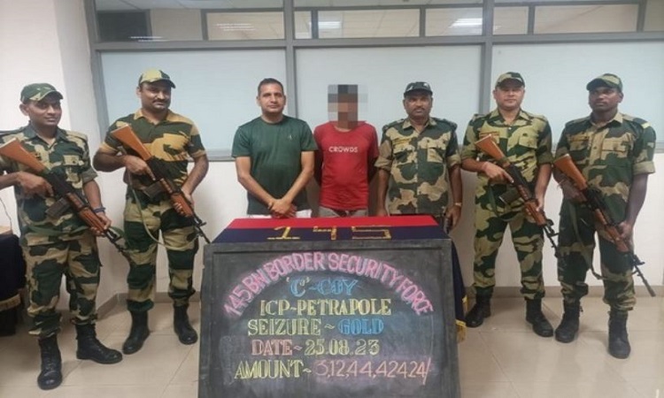 BSF apprehended a smuggler