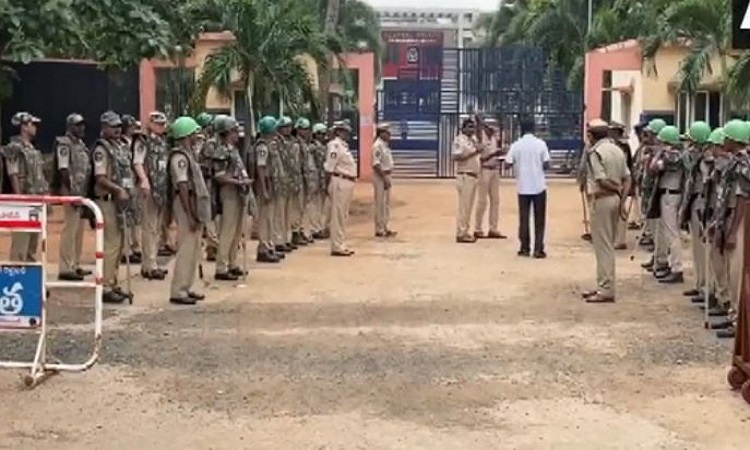 Visuals from outside of Rajahmundry Central Prison, Andhra