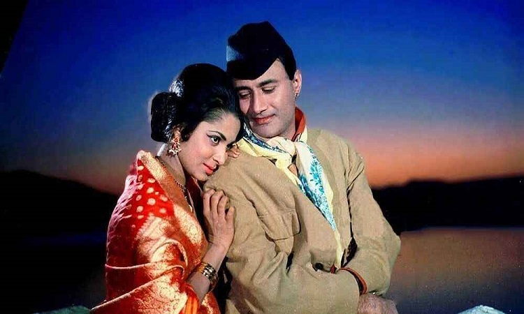 Waheeda Rehman with Guide co-star Dev Anand