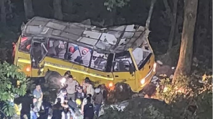 7 people killed after bus crashes into ditch in Nainital