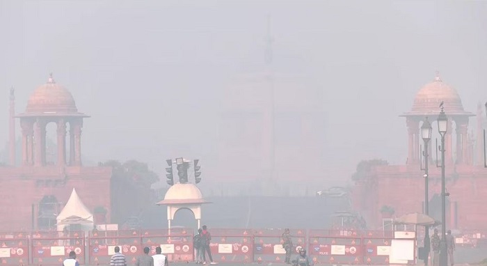 Delhi, Noida air quality remains very poor