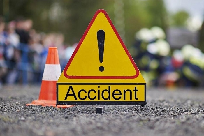 6 killed after car collides with truck in Sangrur