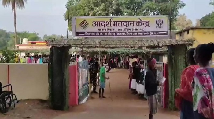 Voting underway in Chhattisgarh's naxal-affected Karigundam