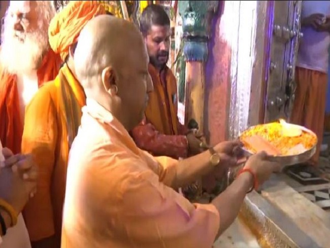 Yogi Adityanath offers prayers at Hanuman Garhi, Ram Lala on Diwali