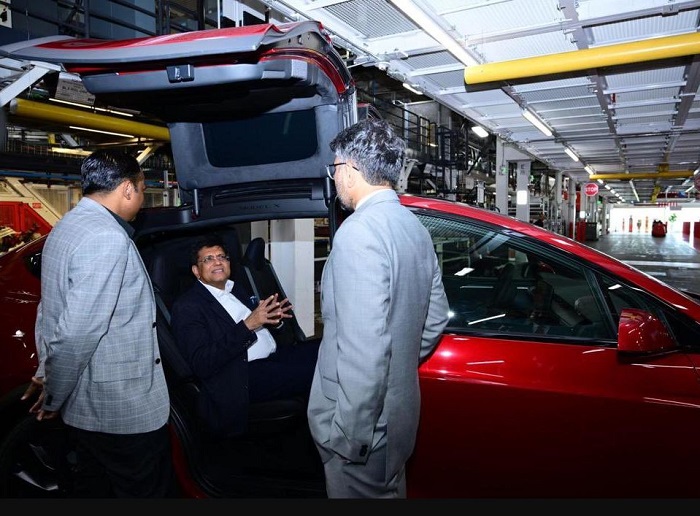 Piyush Goyal visits Tesla's California facility