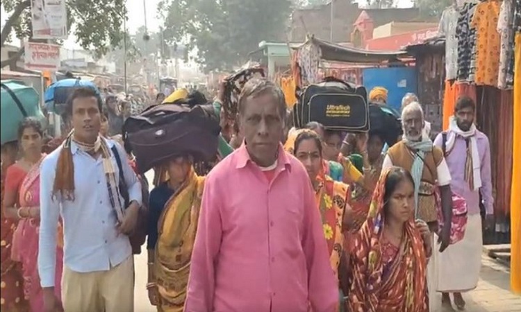 Devotees arrive for Chaudah Kosi Parikrama in Ayodhya