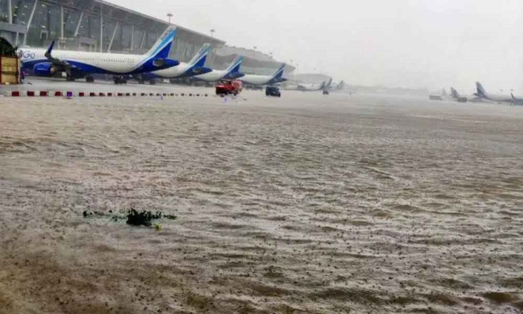 Chennai airport closed