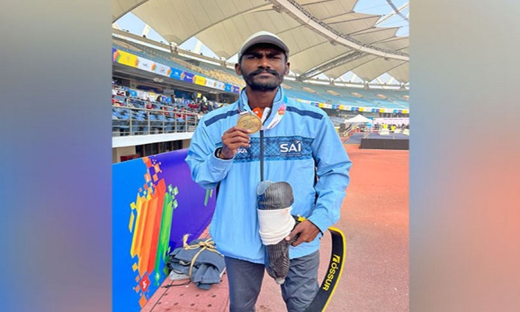 Rajesh K after winning gold medal in Khelo India Para Games