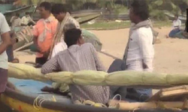 Fisherman died after a boat capsized off the Revupolavaram coast in Andhra Pradesh