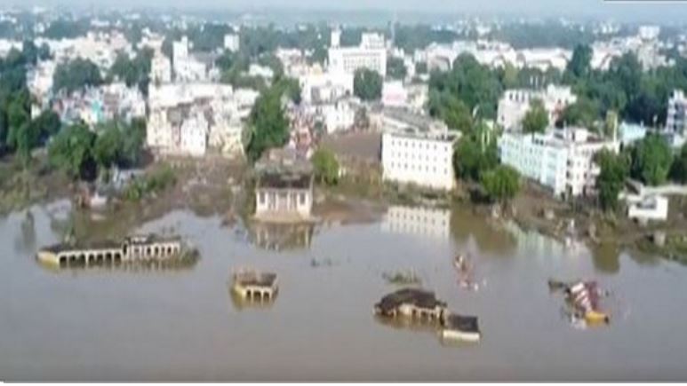 Buildings go under water in Tirunelveli