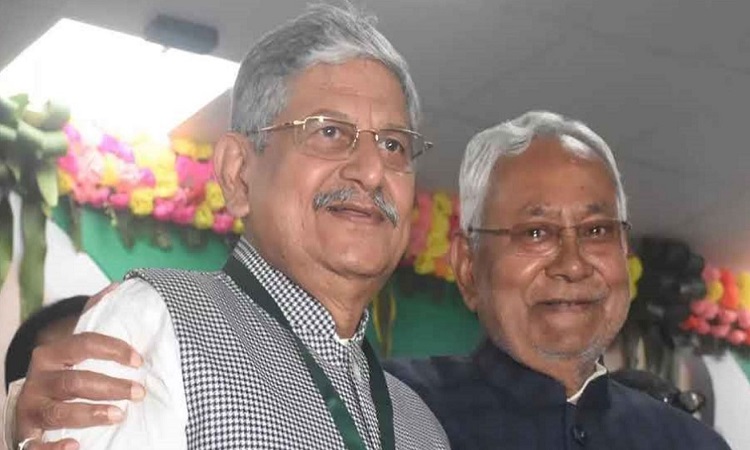 Lalan Singh (L) with Bihar CM Nitish Kumar